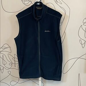 Eddie Bauer- Men's Dark Blue Fleece Vest size M/L ?